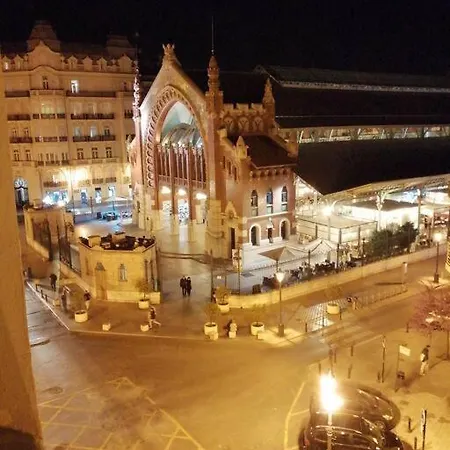 De Lujo Frente Al Mercado Colon. Only Adults Apartment *